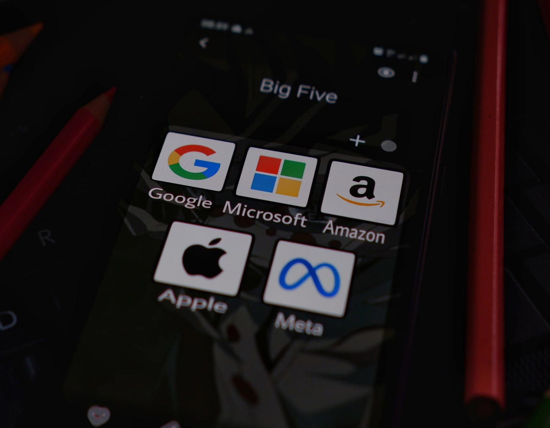Close up of major tech apps on a phone